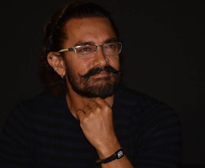 एक्टर ने आगे कहा, “मेरे बच्चे, मेरे भाई-बहन, मेरा परिवार. चाहे वह किरण थी जब मेरी उससे शादी हुई थी, चाहे वह रीना थी जब मेरी उससे शादी हुई थी, मुझे लगा कि मैं उनके साथ वहां नहीं था. यह लाल सिंह के मिड के दौरान एहसास हुआ था.”