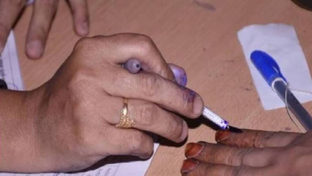 Bihar By Poll 2024: बिहार उपचुनाव में दल ही नहीं बड़े नेताओं की प्रतिष्ठा भी दांव पर, विरासत बचाने की है लड़ाई! Bihar by-election 2024 not just the party but question of reputation of big leaders jagdanand singh jitanram manjhi Bihar By Poll 2024: बिहार उपचुनाव में दल ही नहीं बड़े नेताओं की प्रतिष्ठा भी दांव पर, विरासत बचाने की है लड़ाई!