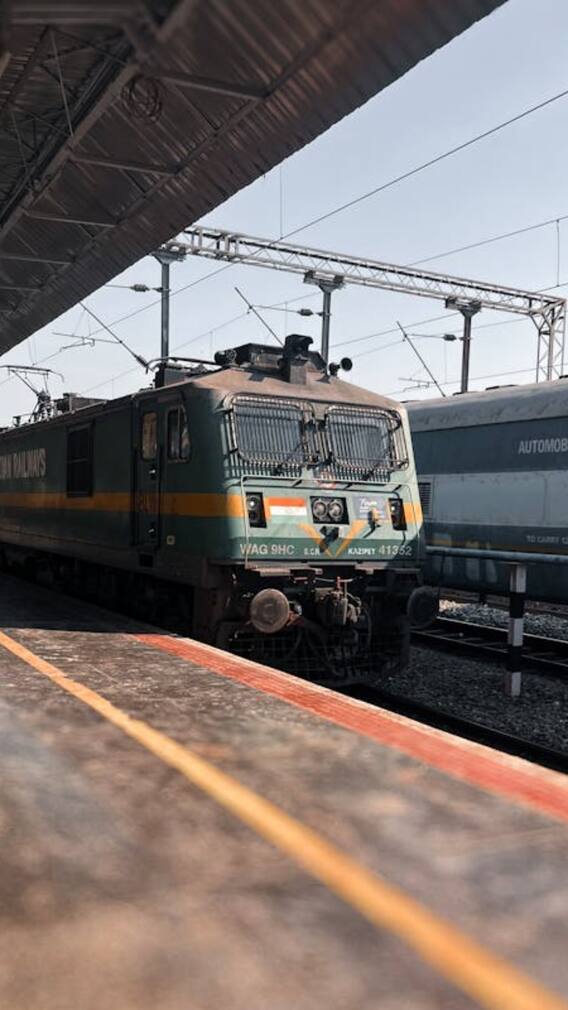 2050 तक भारत में कितनी स्पीड से चलेंगी ट्रेनें? AI ने दिया यह जवाब