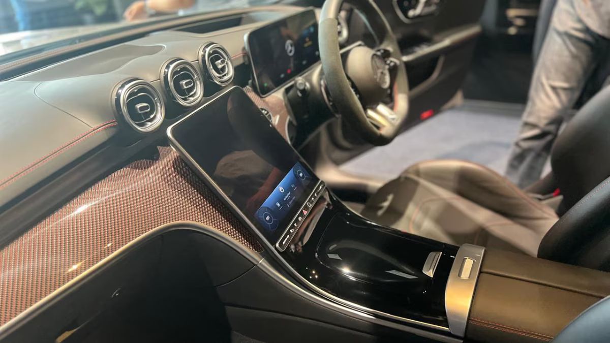 Mercedes AMG C 63 SE: தொழில்நுட்ப அம்சங்களால் நிரம்பி வழியும் மெர்சிடஸ் AMG C 63 SE - அசுர வேகம், அசத்தும் செயல்திறன்