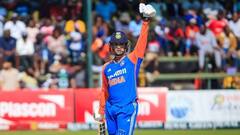 Abhishek Sharma: अभिषेक शर्मा ने विस्फोटक अर्धशतक लगाकर तोड़े रिकॉर्ड, रोहित भी छूटे पीछे