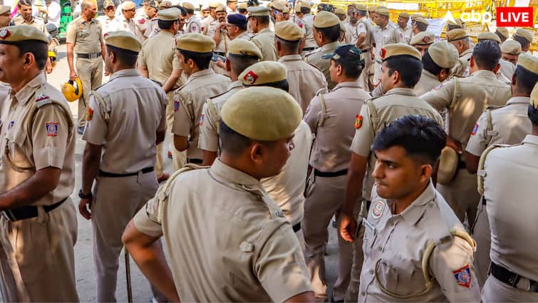 कहां से आया है पुलिस शब्द, कैसे ये पूरी दुनिया में एक खास फोर्स की पहचान बन गई Where did the word police come from how did it become the identity of a special force all over the world कहां से आया है पुलिस शब्द, कैसे ये पूरी दुनिया में एक खास फोर्स की पहचान बन गई