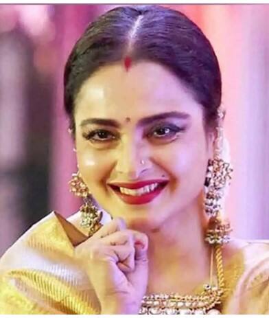 ਸਦਾਬਹਾਰ ਅਦਾਕਾਰਾ ਰੇਖਾ ਨੇ ਕੀਤੀ ਸੀ ਖੁ*ਦ*ਕੁਸ਼ੀ ਦੀ ਕੋਸ਼ਿਸ਼ ? ਜਾਣੋ ਹੈਰਾਨੀਜਨਕ ਵਜ੍ਹਾ