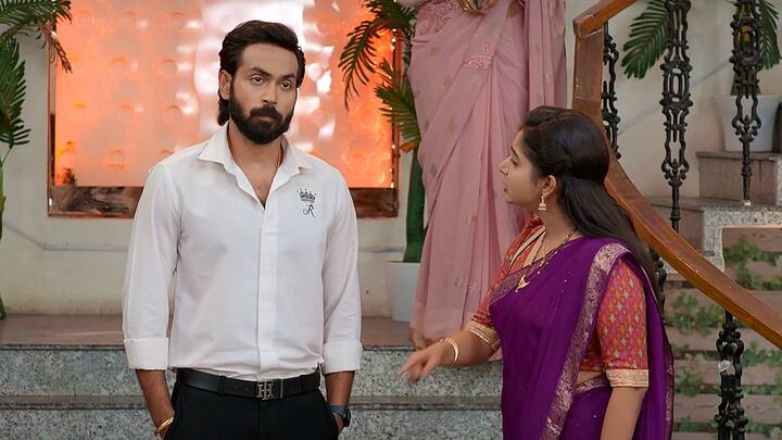 అత్తారింటికి వెళ్లిన కావ్య..రాజ్ ని పిలిచి ఫైల్ పై సంతకం చేసి పంపించమంటే ఇంటికొచ్చారేంటని నిలదీస్తుంది.  ఆ కంపెనీతో డీల్ ఇష్టం లేదంటాడు..మీ ఇష్టాలు ఎవరికి కావాలి నాకో మాట చెప్పాలి కదా అని రివర్సవుతుంది.