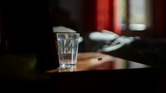 Water At Night: रात्री झोपण्यापूर्वी एक ग्लास पाणी का प्यावे? जाणून घ्या त्याचे जबरदस्त फायदे