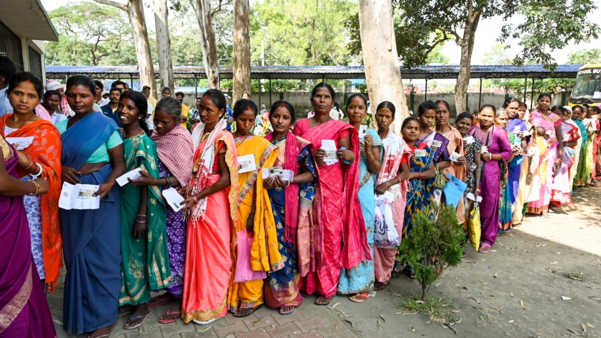 Jharkhand Polls: Phase One Concludes Peacefully With 66.16% Turnout Across 43 Seats Despite Maoist Threats