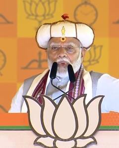 फ्लैश लाइट जलाइए जरा...ये 370 हटाने का समर्थन है | ABP Shorts