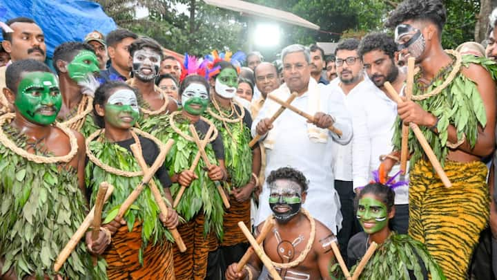 Karnataka CM Siddaramaiah made a landmark visit to Kerehadi, a tribal village in Heggadadevana Kote on Wednesday.