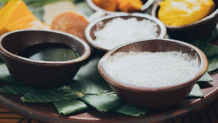 ছবি সূত্র- পিক্সেলস। জেনে নিন, কোন কোন উপসর্গ শরীরে দেখা দিলে বুঝবেন যে নুনের পরিমাণ প্রয়োজনের তুলনায় বেড়ে গিয়েছে। সেই সঙ্গে এই জেনে নিন যে অতিরিক্ত নুন খেলে ঠিক কী কী সমস্যা দেখা দিতে পারে আপনার শরীরে।