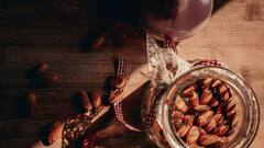 Almond: காலை உணவோடு ஊறவைத்த பாதாம் சாப்பிடுவது ஆரோக்கியமானது ஏன்?
