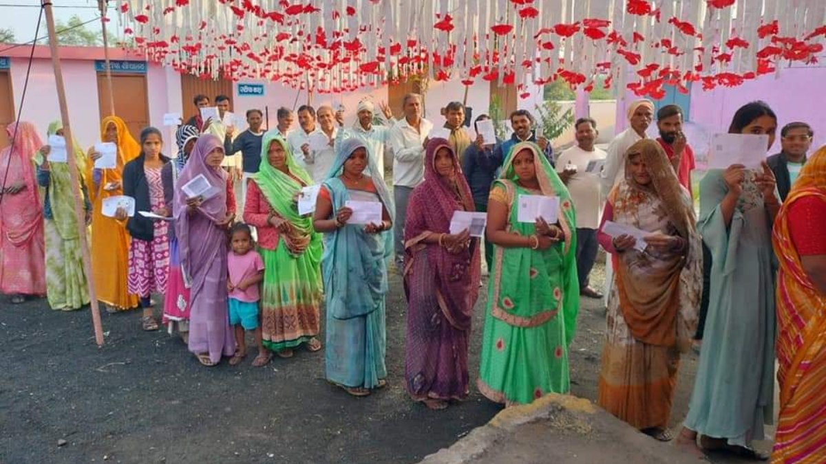 बुदनी-विजयपुर में साल भर में घटा वोटिंग प्रतिशत, किसके लिए है चिंता की बात?