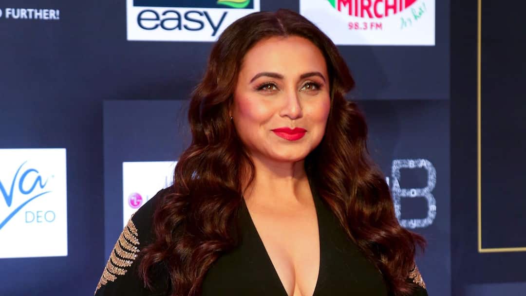 Rani Mukherjee shares Aditya Chopra love cheese omelet cooked by Rani Entertainment News Bollywood Rani Mukherji: রান্না করতে ভালবাসেন রানি, তাঁর হাতের কোন পদটি সবচেয়ে প্রিয় আদিত্যর?