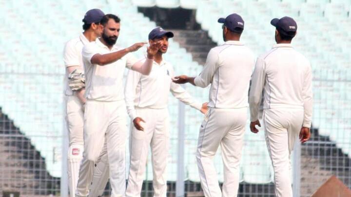 মধ্যপ্রদেশের বিরুদ্ধে হোলকার স্টেডিয়ামে ১৯ ওভার হাত ঘুরিয়ে ৫৪ রানের বিনিময়ে চারটি উইকেট নেন শামি।