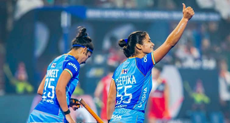 India Thrash Thailand To Assure Semifinal Berth At Womens Asian Champions Trophy