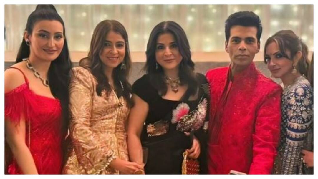 Karan Johar Asks Maheep Kapoor If She Is Feeling Jealous By Shalini Passi’s Popularity; Shalini Responds Karan Johar Asks Maheep Kapoor If She Is Feeling Jealous By Shalini Passi Popularity; Shalini Responds Karan Johar Asks Maheep Kapoor If She Is Feeling Jealous By Shalini Passi’s Popularity; Shalini Responds