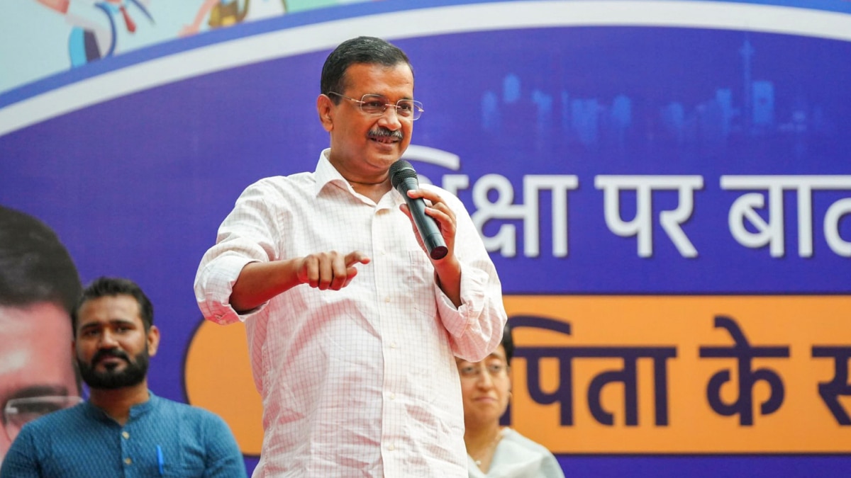 दिल्ली के सुंदर नगरी में सरकारी स्कूल के उद्घाटन पर अरविंद केजरीवाल हुए भावुक, जानें क्या कहा?