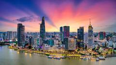 यहां पहुंचकर भारत के मिडिल क्लास लोग भी हो जाते हैं अमीर, इतने हजार बन जाते हैं एक लाख