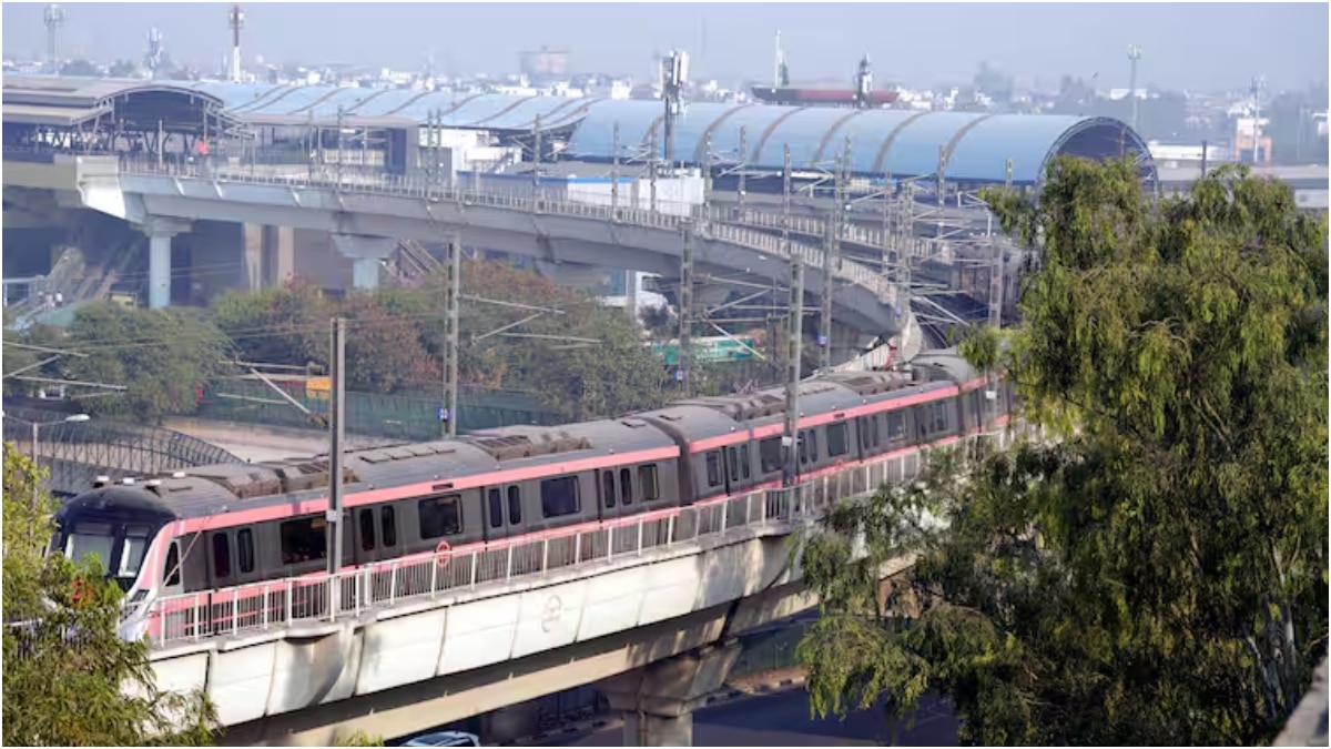 Delhi Metro: प्रदूषण की मार झेल रही दिल्ली में GRAP-3 लागू, DMRC ने बढ़ा दिए मेट्रो के फेरे