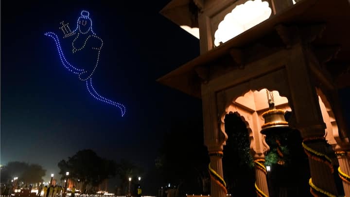 Illuminated lamps and drone show at Vasudev Ghat on the banks of the Yamuna river as part of 'Dilli Deepotsav'. (Source: PTI)