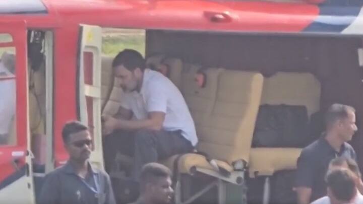 Rahul Gandhi Chopper Take Off Delayed Congress Complains To Election Commission of India முக்கால் மணி நேரமாக காத்திருந்த ராகுல் காந்தி.. Take OFF ஆகாத ஹெலிகாப்டர்.. பறந்தது புகார்!