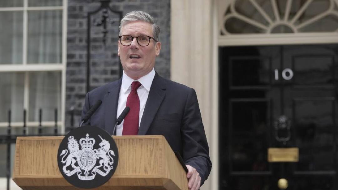 ब्रिटेन के पीएम ऑफिस ने दिवाली पर कर दी थी बड़ी 'गलती', अब भारतवंशियों से मांगी हाथ जोड़कर माफी! Britain PM Office Apologizes for Controversial Diwali Reception Menu with Meat and Alcohol Keir Starmer ब्रिटेन के पीएम ऑफिस ने दिवाली पर कर दी थी बड़ी 'गलती', अब भारतवंशियों से मांगी हाथ जोड़कर माफी!