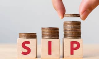 monthly sip of rs 5000 or rs 10000 How much money will be accumulated in 10 years  10 વર્ષમાં 5000 કે 10000 ની મહિને SIP થી કેટલા પૈસા જમા થશે ? જાણો કેલક્યુલેશન 