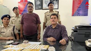 Howrah News: আচমকা এক্সপ্রেসে উঠে পড়ল RPF, হাওড়া স্টেশন থেকে উদ্ধার প্রচুর পরিমাণে সোনা-রুপোর গয়না, টাকা !