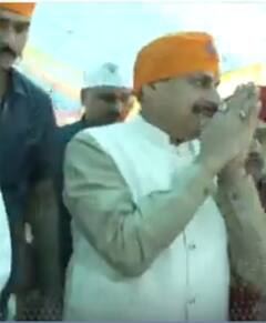 गुरु नानक देव जयंती पर मोहन यादव ने गुरुद्वारे में टेका माथा| ABP NEWS SHORTS