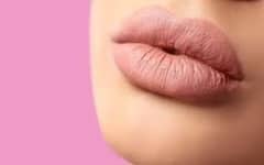 શિયાળામાં તમારા હોઠ ફાટવા લાગે છે, તો આ ઘરેલું ઉપાય આપશે ફાયદો