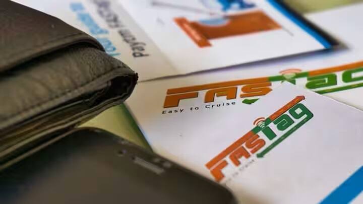 આ સિવાય તમે તમારા ફાસ્ટેગને બેંક એપ્સ અને નેટ બેંકિંગ દ્વારા પણ રિચાર્જ કરી શકો છો. તો આ સિવાય તમે ફાસ્ટેગની ઓફિશિયલ વેબસાઈટ પર જઈને પણ ફાસ્ટેગ રિચાર્જ કરી શકો છો.