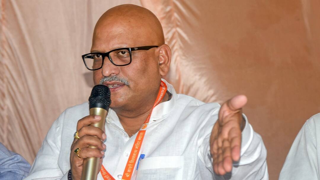 यूपी में कांग्रेस हाईकमान ने कर दी अजय राय के मन की मुराद पूरी? मिशन 2027 के लिए रचेंगे चक्रव्यूह up politics Why Congress unit dissolved in UP Ajay Rai will now do this work ann यूपी में कांग्रेस हाईकमान ने कर दी अजय राय के मन की मुराद पूरी? मिशन 2027 के लिए रचेंगे चक्रव्यूह