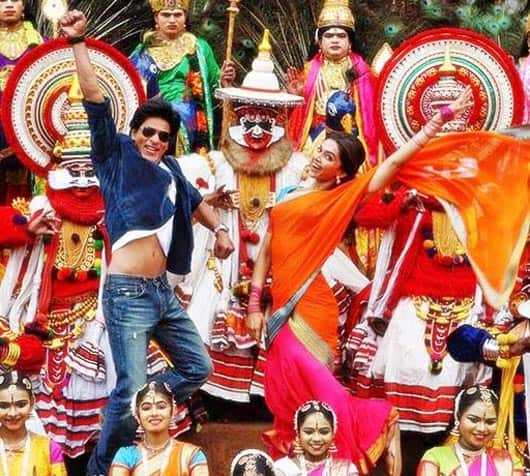 दरअसल रोहित ने दीपिका पादुकोण से पहले ये फिल्म करीना कपूर को ऑफर की थी. लेकिन करीना उस वक्त इस फिल्म को करने से मना कर दिया. एक्ट्रेस उन दिनों आमिर खान के साथ ‘तलाश’ की शूटिंग कर रही थीं.