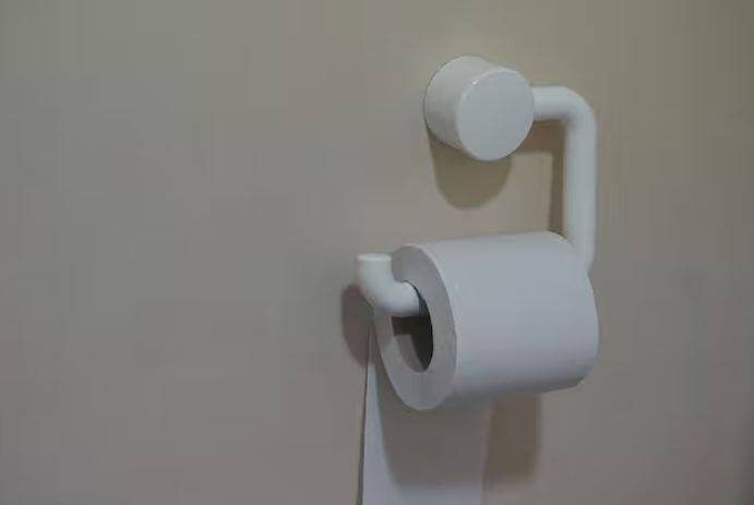 ਜਿੰਨਾ ਸੰਭਵ ਹੋ ਸਕੇ ਟਿਸ਼ੂ ਪੇਪਰ ਨੂੰ ਰੀਸਾਈਕਲ ਕਰੋ। ਇਸ ਤੋਂ ਇਲਾਵਾ ਕੱਪੜੇ ਦੇ ਰੁਮਾਲ ਜਾਂ ਬਾਂਸ ਦੇ ਟਿਸ਼ੂ ਪੇਪਰ ਵਰਗੇ ਬਾਇਓਡੀਗ੍ਰੇਡੇਬਲ ਵਿਕਲਪਾਂ ਦੀ ਵਰਤੋਂ ਕਰੋ।