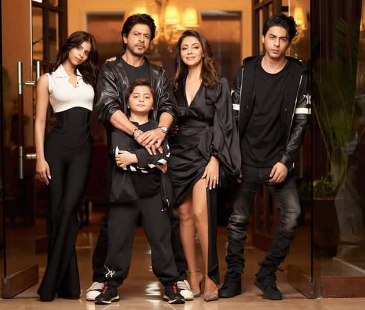 Shahrukh and Gauri's daughter Suhana has made her Bollywood debut with the film The Archies, while now she will be seen with her father in the upcoming film King. Meanwhile, superstar's son Aryan is ready to make his directorial debut with a web series.