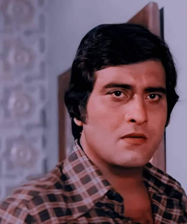 Vinod Khanna was elected from Gurdaspur constituency of Punjab in the 1998 Lok Sabha elections.