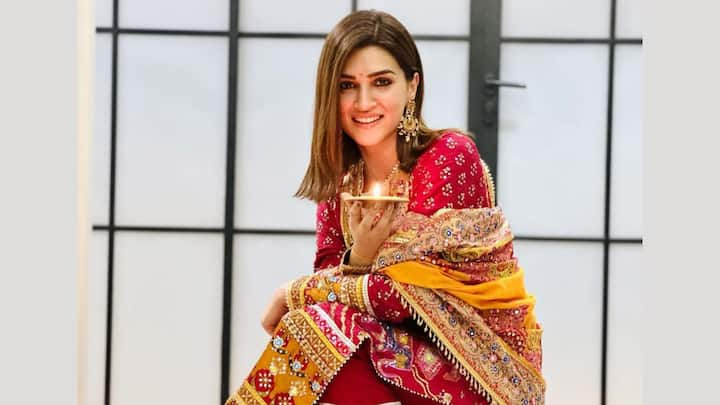 Bollywood divas redefine ethnic fashion with stunning ensembles that blend tradition and modernity. Here are some trending looks to recreate.