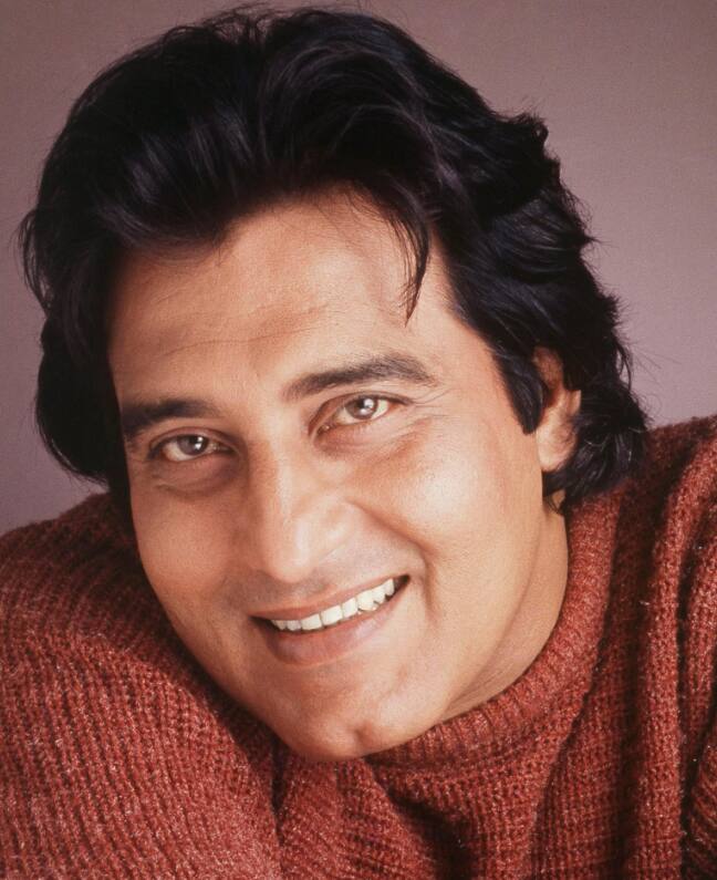 In a recent conversation with Siddharth Kannan, Ananth Mahadevan revealed that he had once asked Vinod Khanna to contest for the post of Prime Minister but the actor had refused.