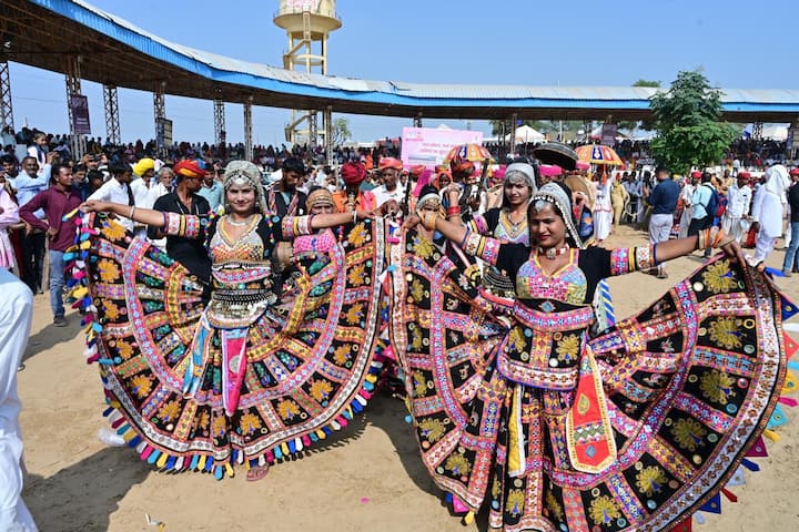 उप मुख्यमंत्री दीया कुमारी की उपस्थिति में मुख्य आयोजन जयपुर घाट पर हुआ.