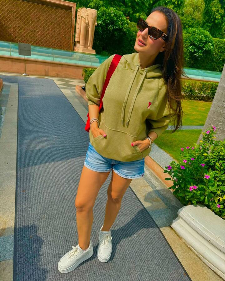 अमीषा और ऋतिक की ये पहली ही फिल्म ब्लॉकबस्टर रही थी. फिल्म के अमीषा ने बेस्ट फीमेल डेब्यू अवॉर्ड भी जीता था.