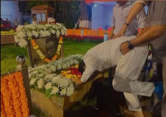 शिवसेनेतून बाळा नांदगावकरांनी राजकीय प्रवास सुरु केला त्यानंतर राज ठाकरे यांच्या नेतृत्वात मनसेत प्रवेश केला.