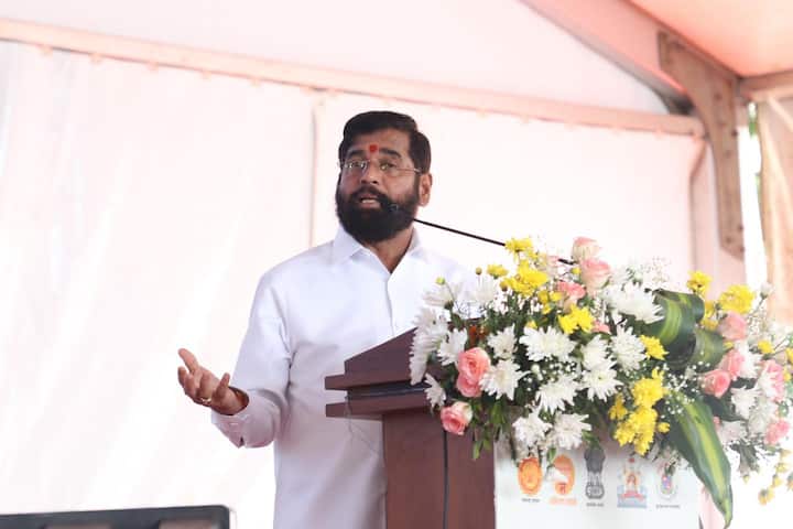 महिलांबद्दल बोलताना जाणीव ठेवा कि त्यांची कोणत्याही प्रकारे अपमान होणार नाही.