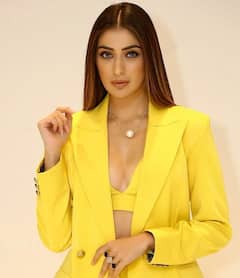 Raai Laxmi: ఎల్లో బికినీ మీద సూట్ వేసిన రత్తాలు... రాయ్ లక్ష్మి గ్లామర్ ట్రీట్ చూడండి