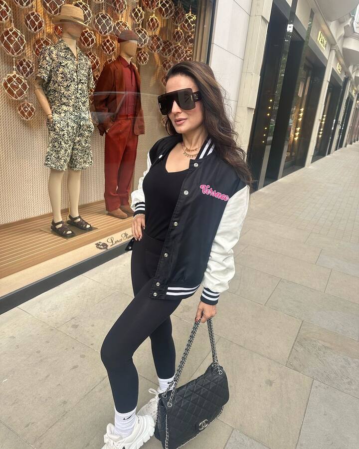 सनी देओल और अमीषा पटेल की इस फिल्म ने भी बॉक्स ऑफिस पर खूब गदर काटा था. फिल्म ने दुनिया भर में इस फ़िल्म ने 690.54 करोड़ रुपये का कलेक्शन किया था.