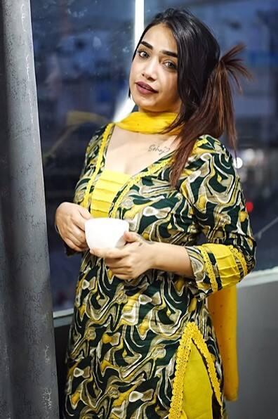 ਉਨ੍ਹਾਂ ਨੇ ਵੀਡੀਓ ਸ਼ੇਅਰ ਕਰਦੇ ਹੋਏ ਕਿਹਾ ਕਿ ਹਾਲ ਹੀ ਵਿੱਚ ਕੁਝ ਲੋਕਾਂ ਨੂੰ ਪਤਾ ਹੋਏਗਾ ਕਿ ਦੋ ਦਿਨ ਪਹਿਲਾਂ ਮੇਰੀ ਇੰਸਟਾਗ੍ਰਾਮ ਆਈਡੀ ਹੈਕ ਕਰ ਲਈ ਗਈ ਸੀ, ਜੋ ਕਿ ਤੁਰਕੀ ਵਿੱਚ ਕੀਤੀ ਗਈ ਸੀ।