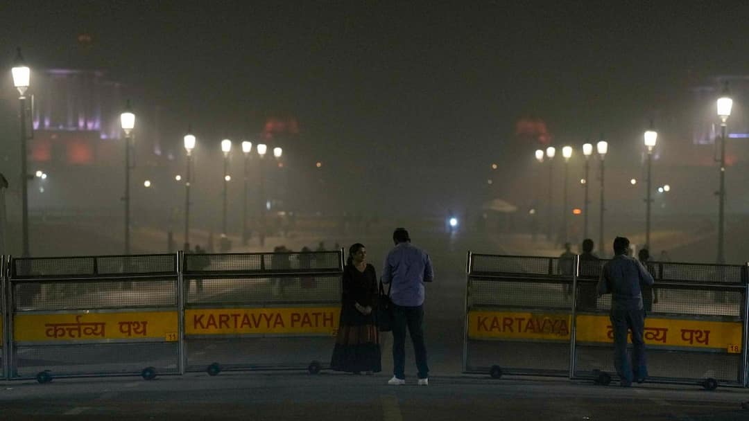 Delhi Air Quality Worsens To 'Severe Plus' Category, AQI Above 700 In Some Places Delhi pollution Air Quality Index Worsens To 'Severe Plus' Category AQI above 700 In Some Places Delhi Air Quality Worsens To 'Severe Plus' Category, AQI Above 700 In Some Places