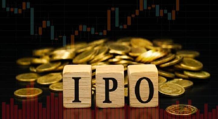 येत्या 19 नोव्हेंबरपासून एनटीपीसी ग्रीन एनर्जीचा आयपीओ गुंतवणुकीसाठी खुला होणार आहे. हा एकूण 10,000 कोटी रुपयांचा आयपीओ आहे. कंपनीने आयपीओचा किंमत पट्टा 102-108 रुपये ठेवला आहे. 22 नोव्हेंबरपर्यंत यात गुंतवणूक करता येणार आहे. तुम्हाला या आयपीओसाठी कमीत कमी 138 शेअर्ससाठी बोली लावावी लागणार आहे.