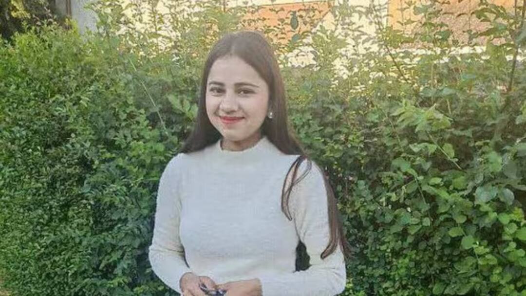 लंदन में कार की डिक्की में मिला भारतीय महिला का शव, पड़ोसी बोले- कुछ दिन पहले डरी हुई लग रही थी london indian origin harshita brella found dead in cars boot neighbors disclosed many things to police लंदन में कार की डिक्की में मिला भारतीय महिला का शव, पड़ोसी बोले- कुछ दिन पहले डरी हुई लग रही थी