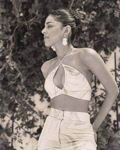 Alaya F Drops Stunning Holiday Pics, Serving Ultimate Beach Body Inspiration