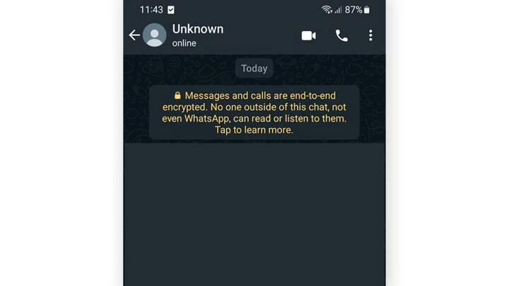 साइबर ठग शादी की कार्ड जैसा ही दिखने वाला एपीके फाइल लोगों को भेजते हैं. जब कोई अपनी व्हाट्सएप खोलना है तो उसे ठगी के लिए भेजा गया लिंक लोगों को बिल्कुल शादी के कार्ड जैसा ही नजर आता है. लेकिन यहीं लोग भूल कर देते हैं.