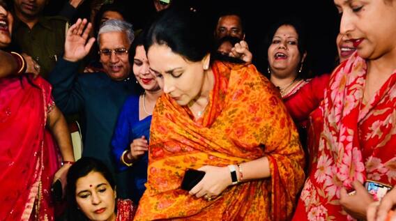 Jaipur Foundation Day: 297 साल का हुआ जयपुर, दीपदान और रोशनी से चारों दिशाएं जगमग Jaipur Foundation Day: 297 साल का हुआ जयपुर, दीपदान और रोशनी से चारों दिशाएं जगमग